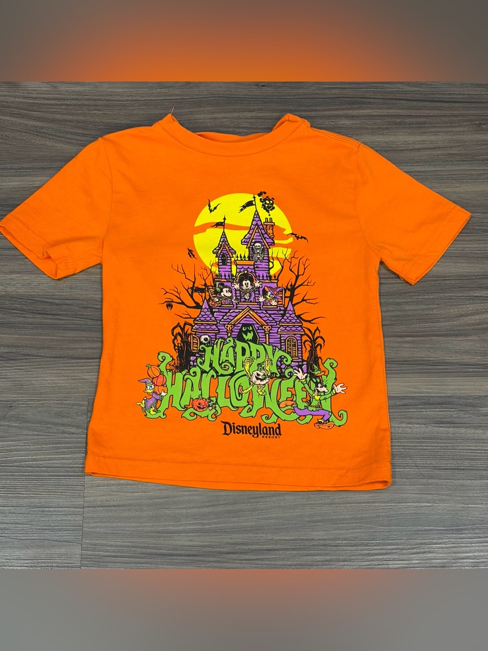 2024 Disney Parks Disneyland Resort Orange Kid's Happy Halloween Shirt Size XS